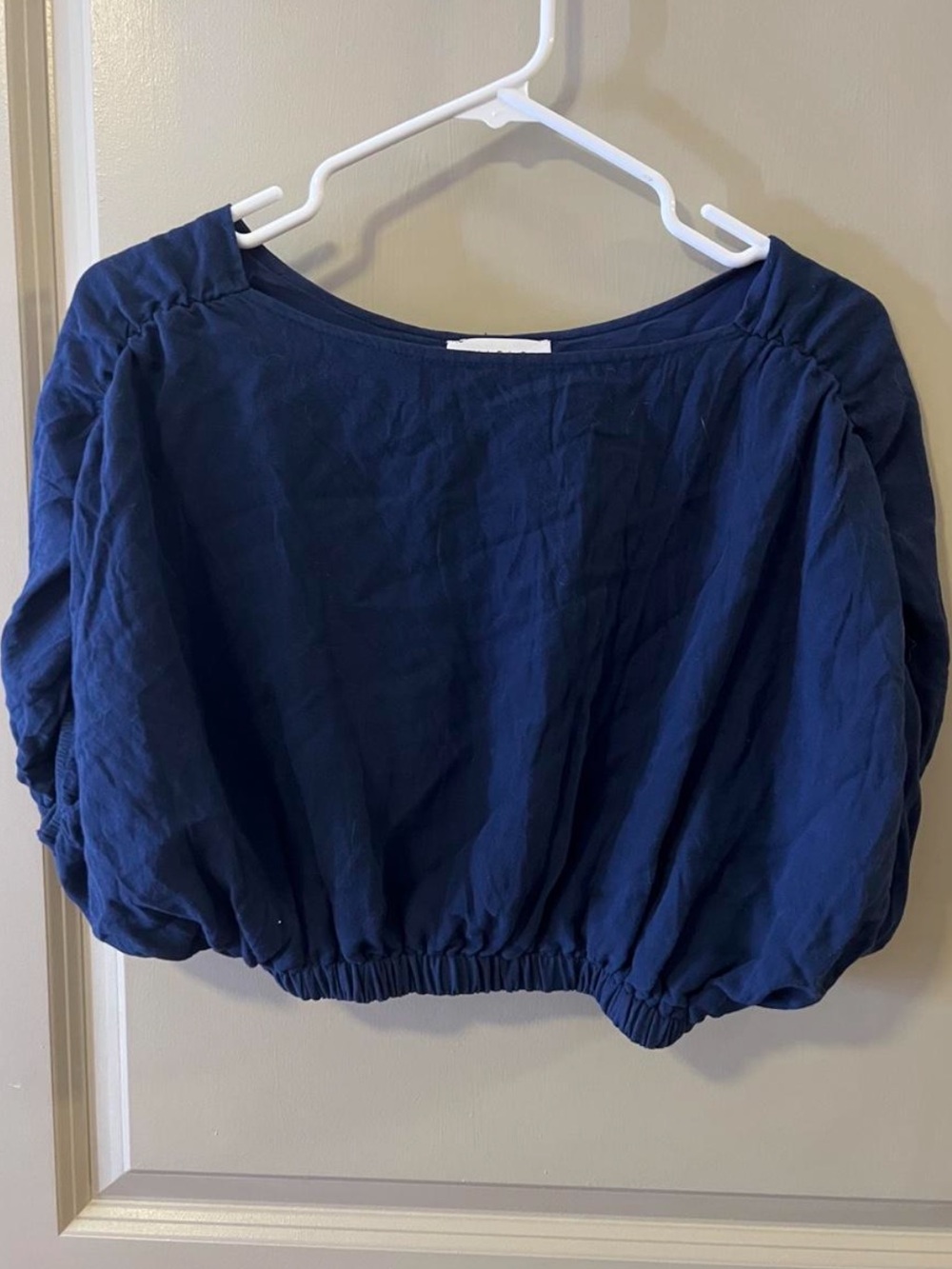 Navy Puff-Sleeve Cropped Top: S
